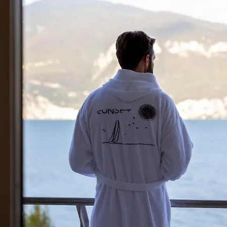 Apartment Sunset Brenzone sul Garda